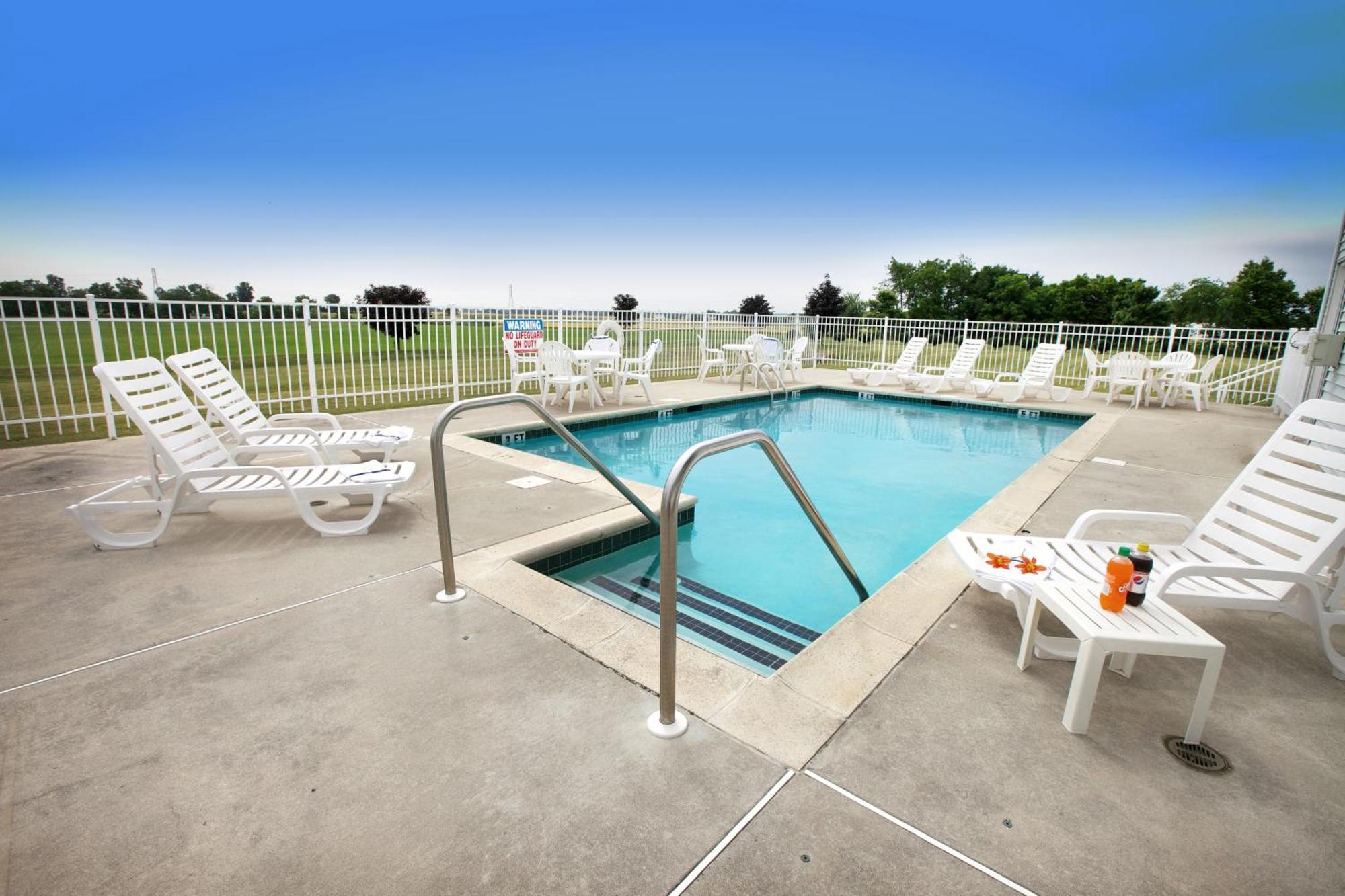 Lancaster Inn & Suites Manheim Exterior foto